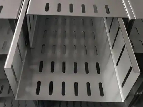 托盘式电缆桥架